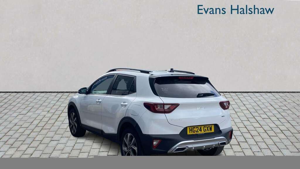 Kia Stonic 1.0T Gdi 48V 98 Gt-line S Dct 2024 White #2