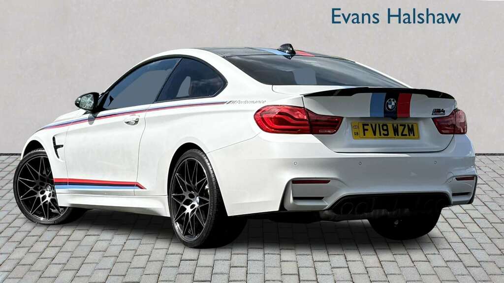 BMW M4 Dct Competition Pack 2019 FV19WZM White #2