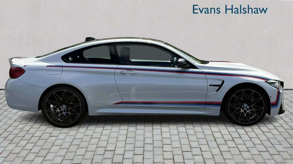 BMW M4 Dct Competition Pack 2019 FV19WZM White #4