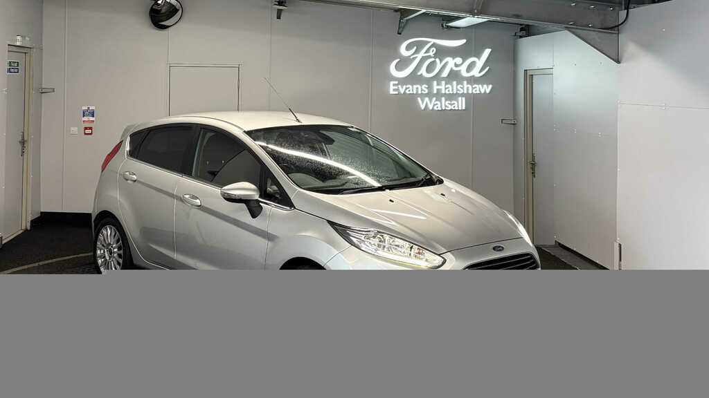 Ford Fiesta 1.6 Titanium Powershift 2013 Silver