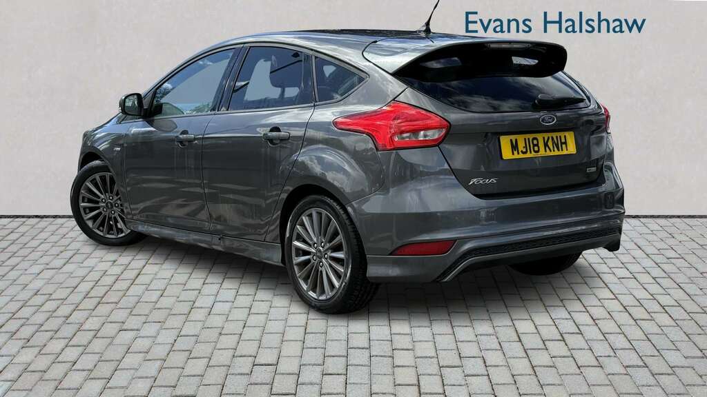 Ford Focus 1.0 Ecoboost 140 St-line Navigation 2018 MJ18KNH Grey #2