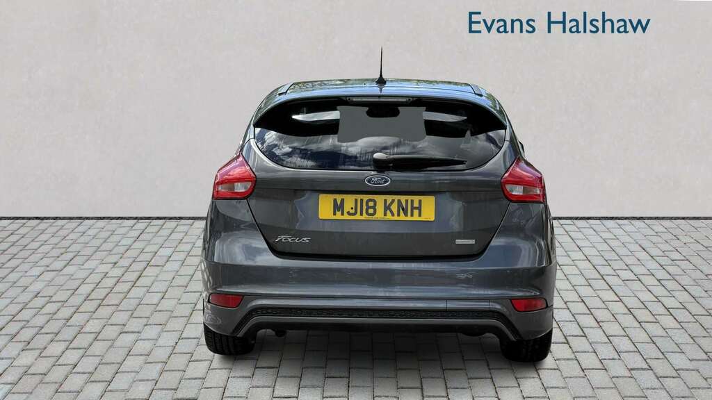 Ford Focus 1.0 Ecoboost 140 St-line Navigation 2018 MJ18KNH Grey #5