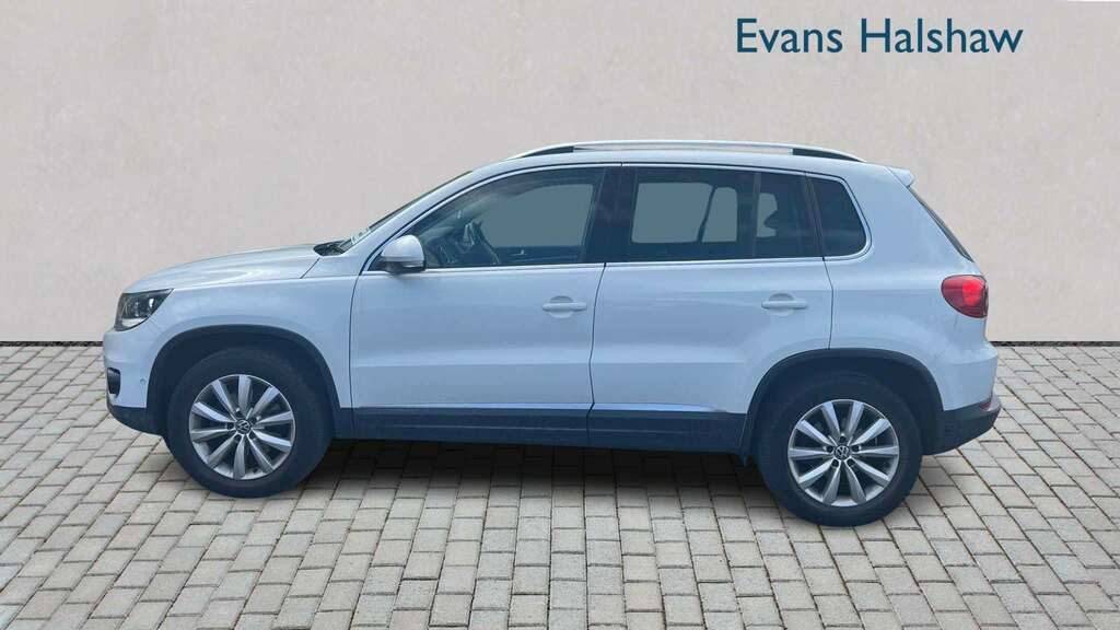 Volkswagen Tiguan 2.0 Tdi Bluemotion Tech Match 2014 White #4