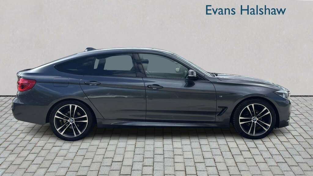 BMW 3 Series 320I M Sport Step Business Media 2018 RA18AEO Grey #3