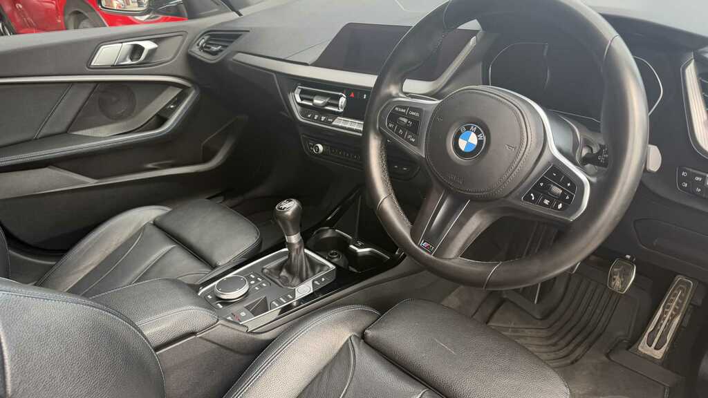 BMW 1 Series 118I M Sport 2020 MV70FDZ Black #4