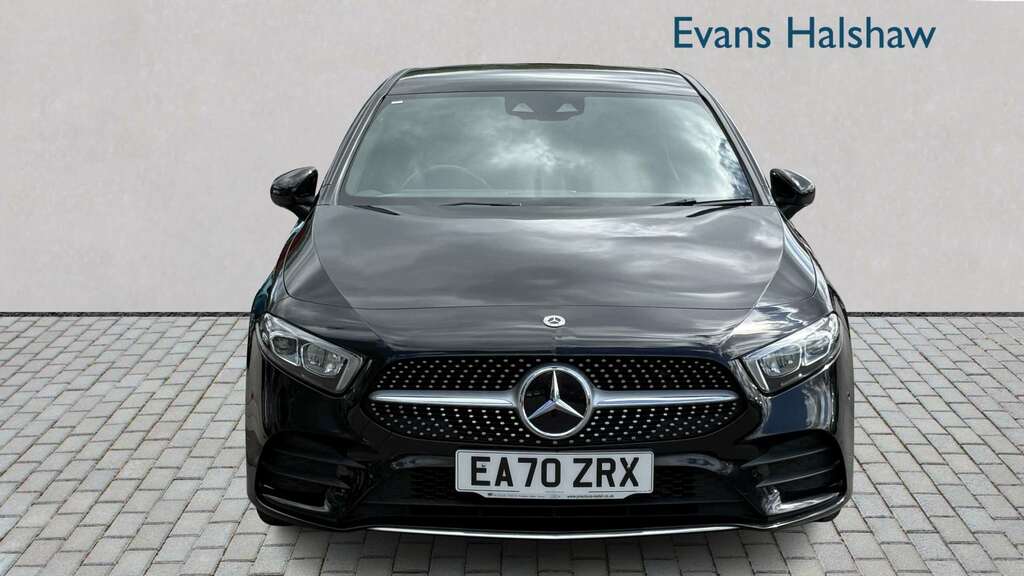 Mercedes-Benz A Class A180 Amg Line Premium 2020 EA70ZRX Black #3