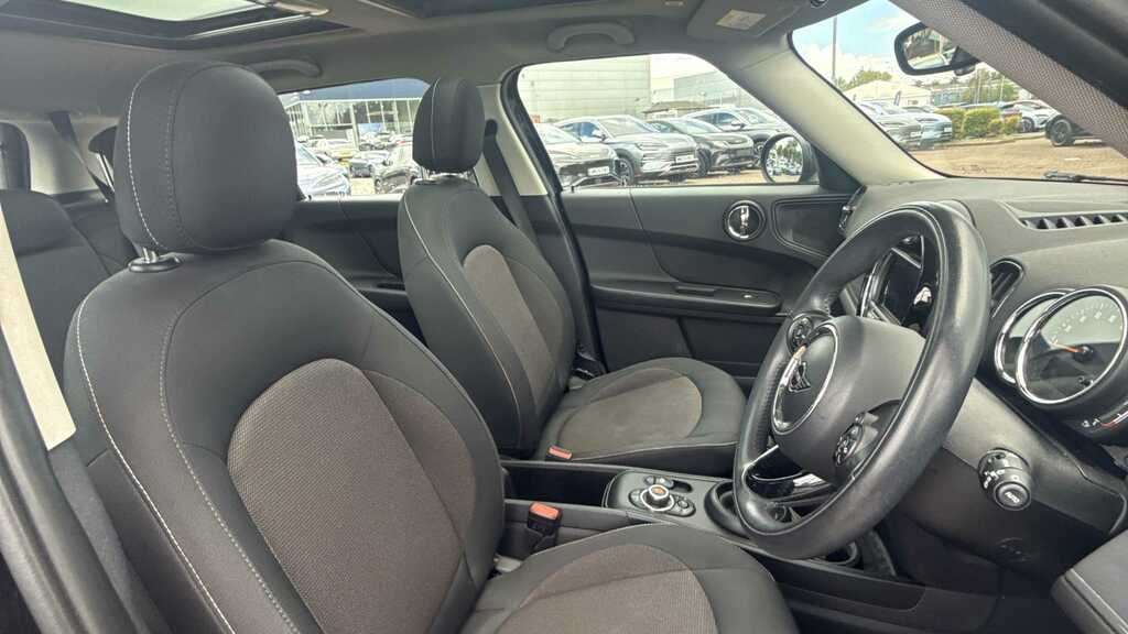 Mini Countryman 2.0 Cooper D Classic All4 2019 Black #3