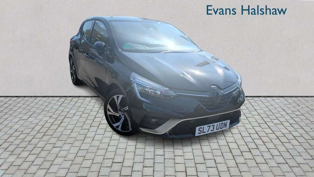 Renault Clio 1.6 E-tech Full Hybrid 145 Engineered 202 Black
