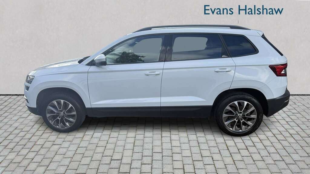 Skoda Karoq 1.5 Tsi Se Drive 2021 White #3