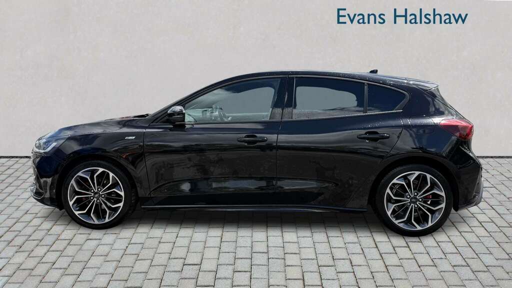 Ford Focus 1.0 Ecoboost Hybrid Mhev St-line X 2023 Black