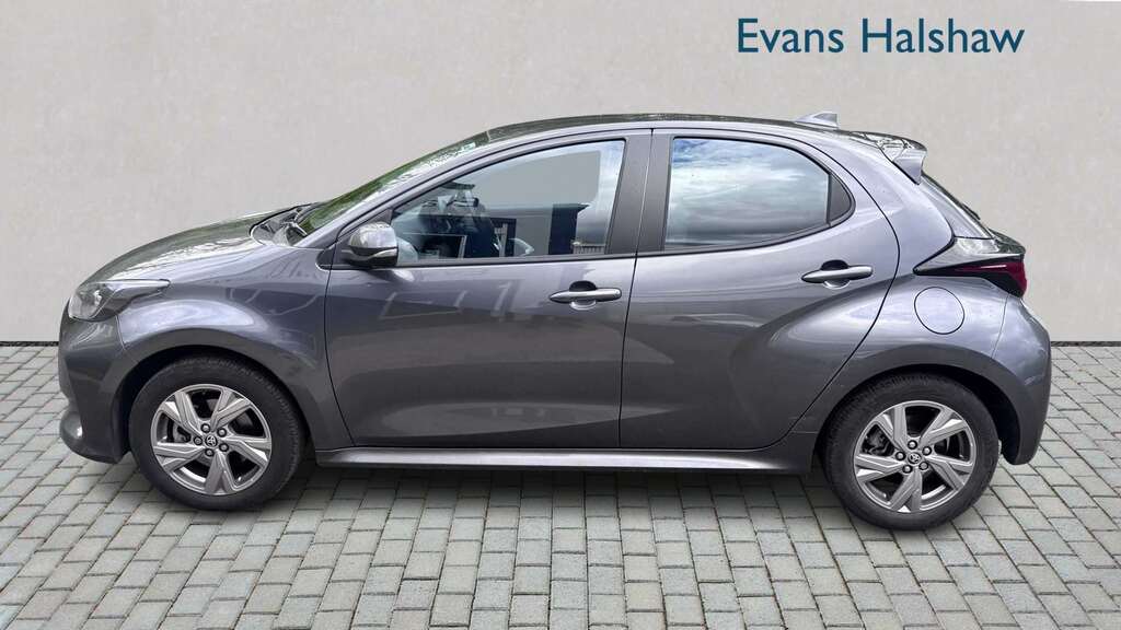 Toyota Yaris 1.5 Hybrid Icon Cvt 2024 YH74XKK Grey #6