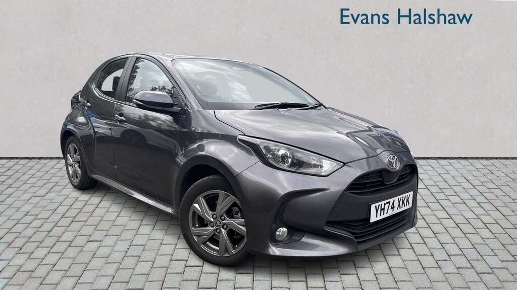 Toyota Yaris 1.5 Hybrid Icon Cvt 2024 Grey