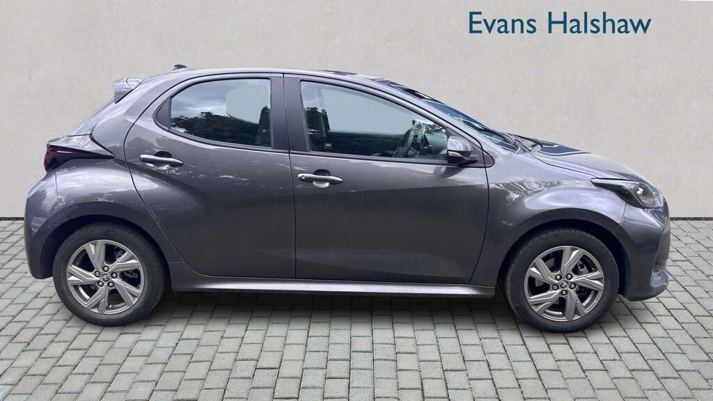Toyota Yaris 1.5 Hybrid Icon Cvt 2024 YH74XKK Grey #5