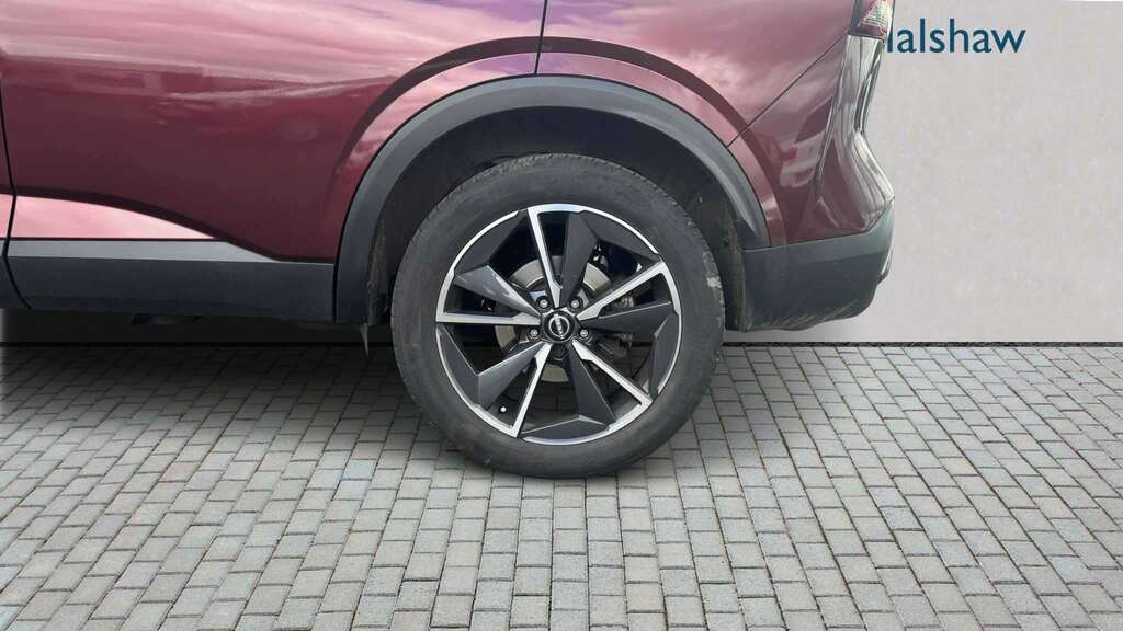 Nissan Qashqai 1.3 Dig-t Mh Tekna 2024 DV73AYT Red #5