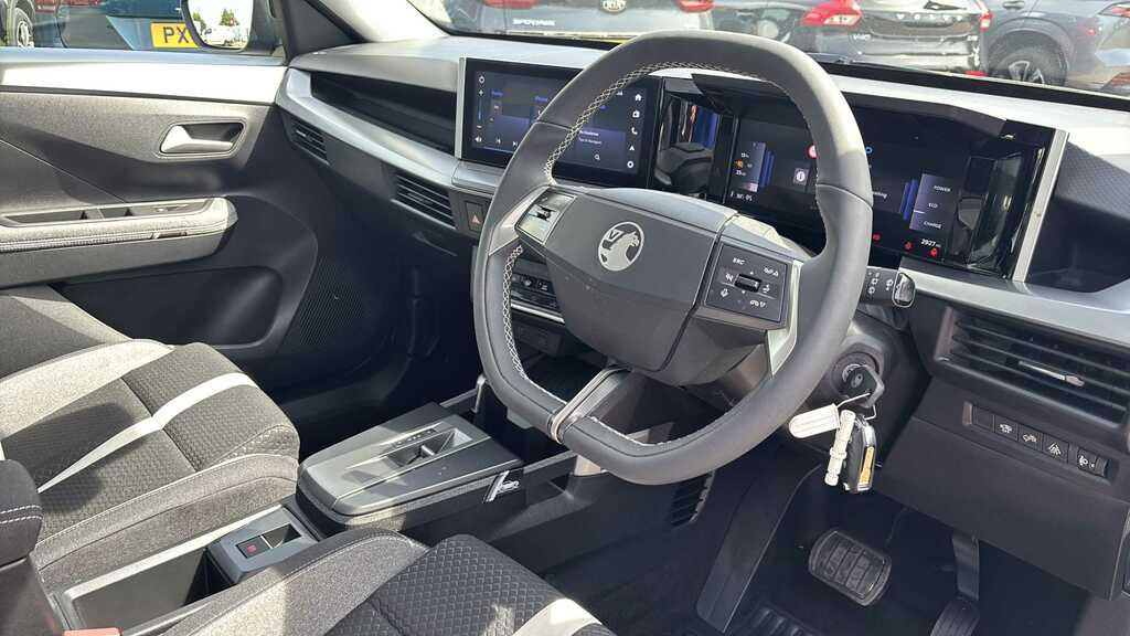 Vauxhall Frontera 83Kw Gs 44Kwh 2025 SY75KDJ Black #6