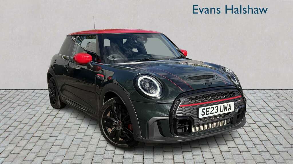 Mini Hatch 2.0 John Cooper Works 2023 Green