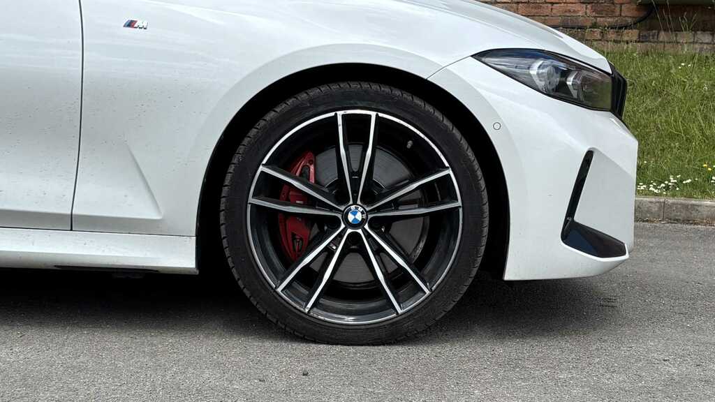 BMW 3 Series 320I M Sport Step 2024 YB24NAO White #5