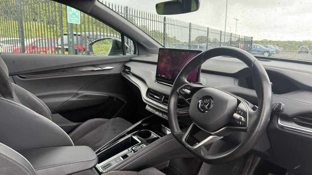 Skoda ENYAQ 210Kw 85X Sportline Plus 82Kwh 4X4 2025 LV74XCW Silver #3