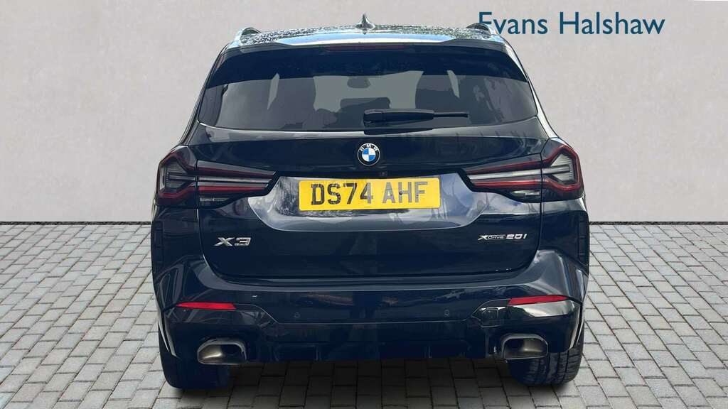 BMW X3 Xdrive20i Mht M Sport Step 2024 DS74AHF Black #4