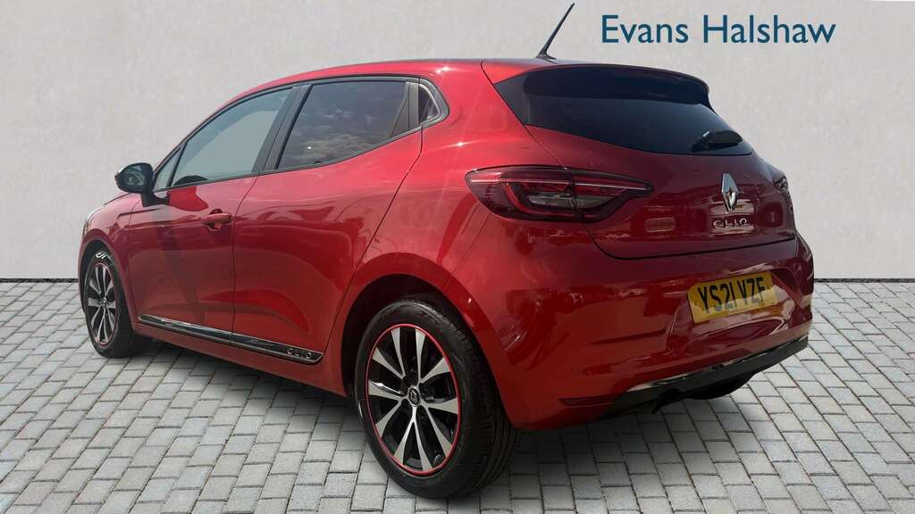 Renault Clio 1.5 Dci 85 Iconic 2021 YS21VZF Red #4