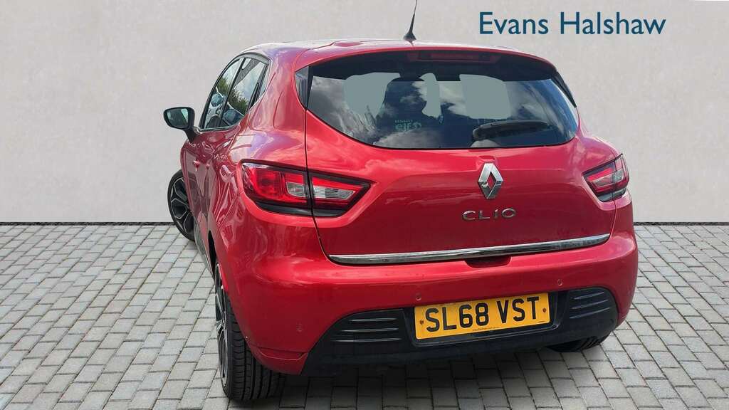 Renault Clio 0.9 Tce 90 Iconic 2018 SL68VST Red #2