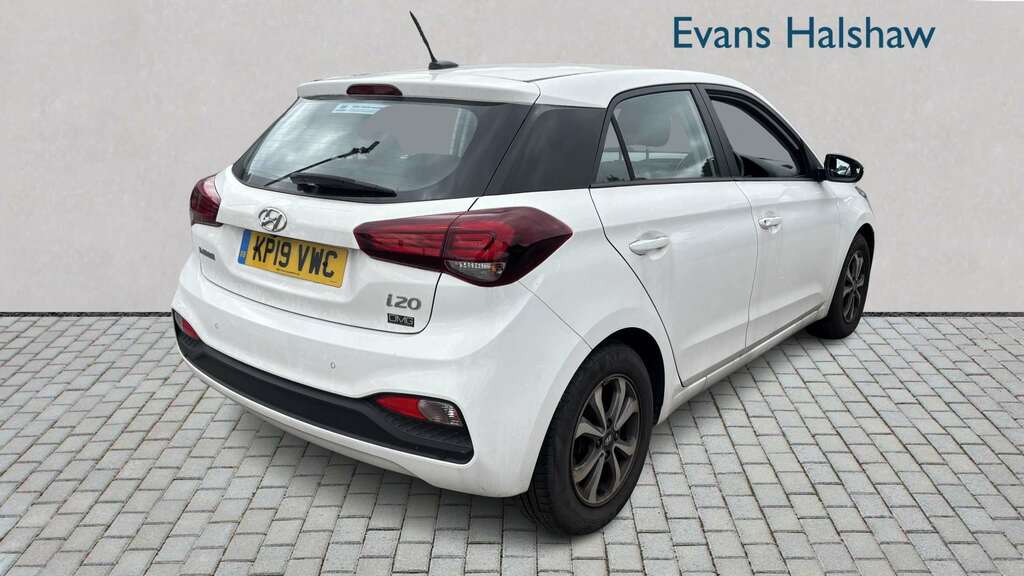 Hyundai I20 1.2 Mpi Se 2019 White #3