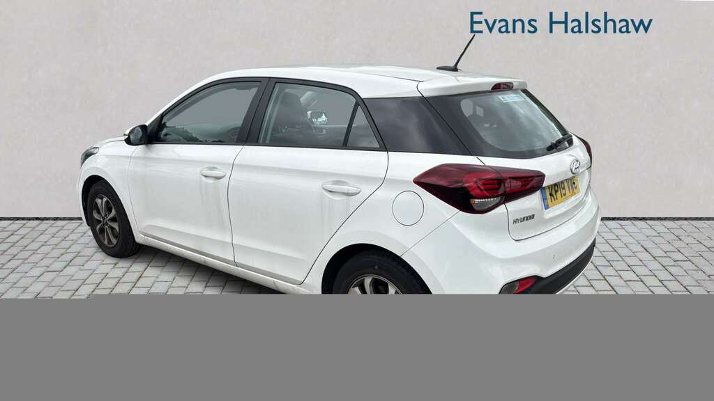 Hyundai I20 1.2 Mpi Se 2019 White #2