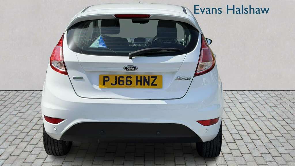 Ford Fiesta 1.0 Ecoboost Zetec Powershift 2016 PJ66HNZ White #3