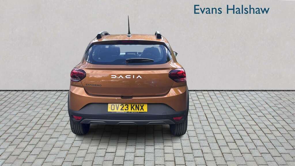 Dacia Sandero Stepway 1.0 Tce Journey 2023 OV23KNX Orange #2