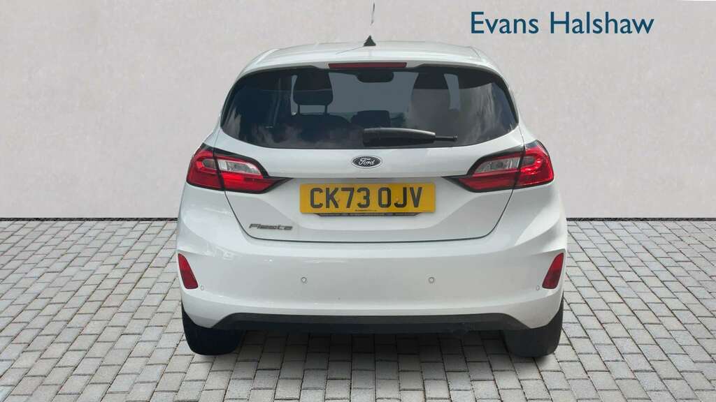 Ford Fiesta 1.0 Ecoboost Titanium 2023 CK73OJV White #4