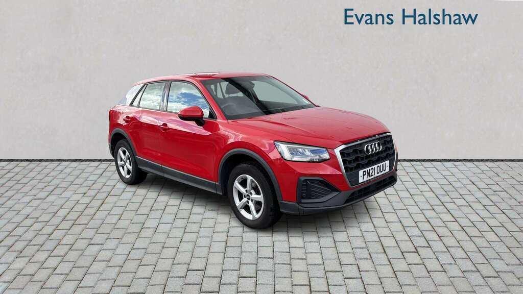 Audi Q2 30 Tfsi Technik 2021 Red