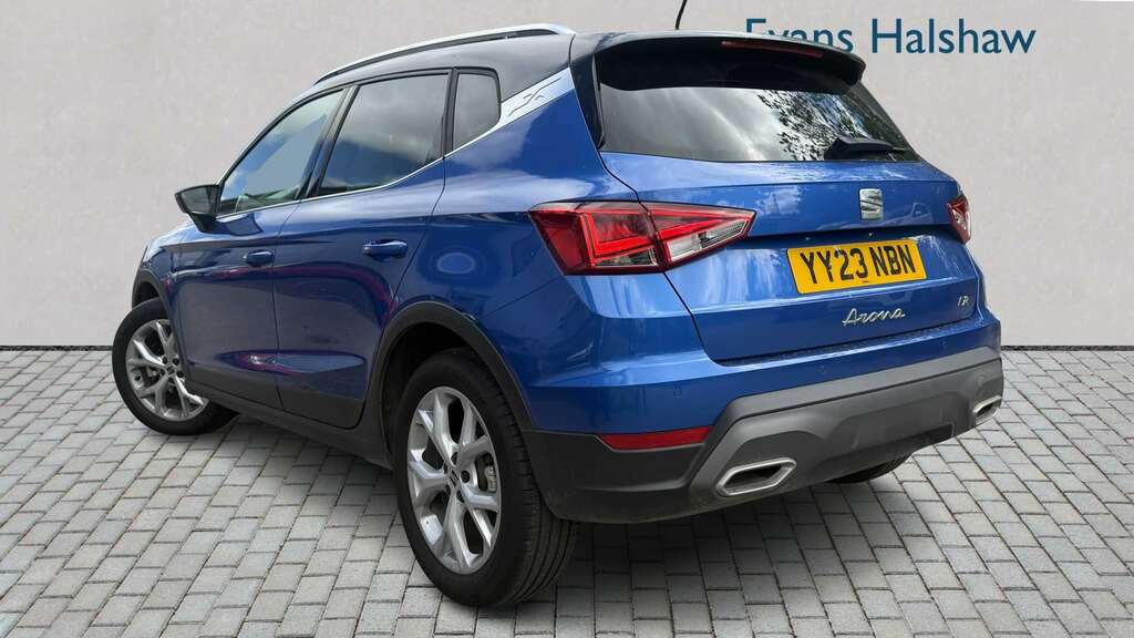 Seat Arona 1.0 Tsi 110 Fr 2023 YY23NBN Blue #2