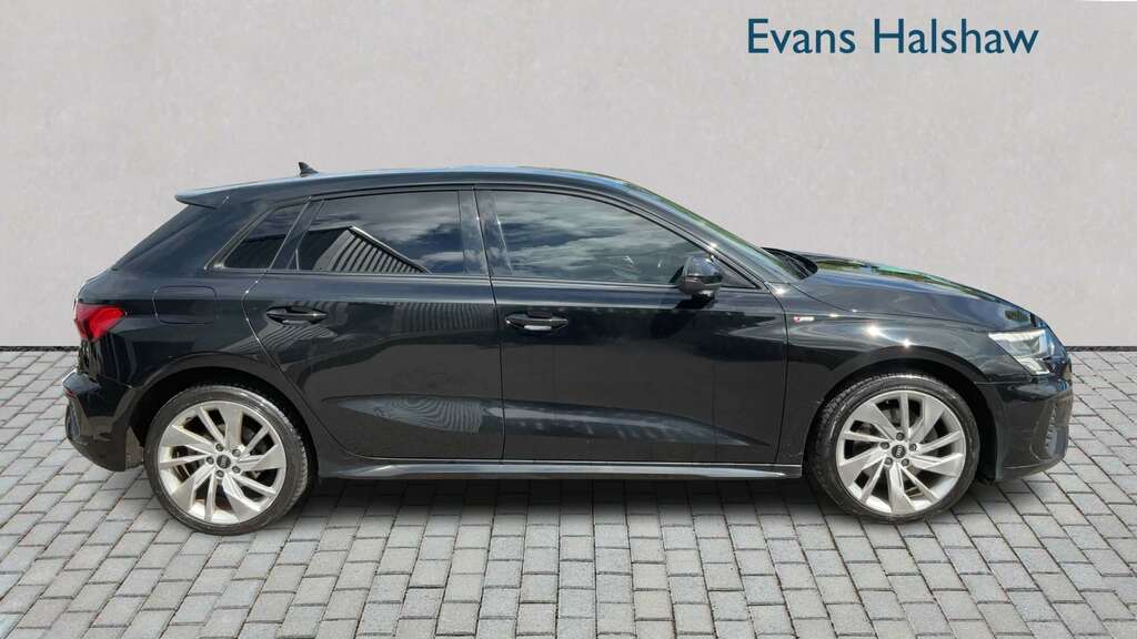 Audi A3 40 Tfsi E S Line S Tronic 2021 LO21KFG Black #2