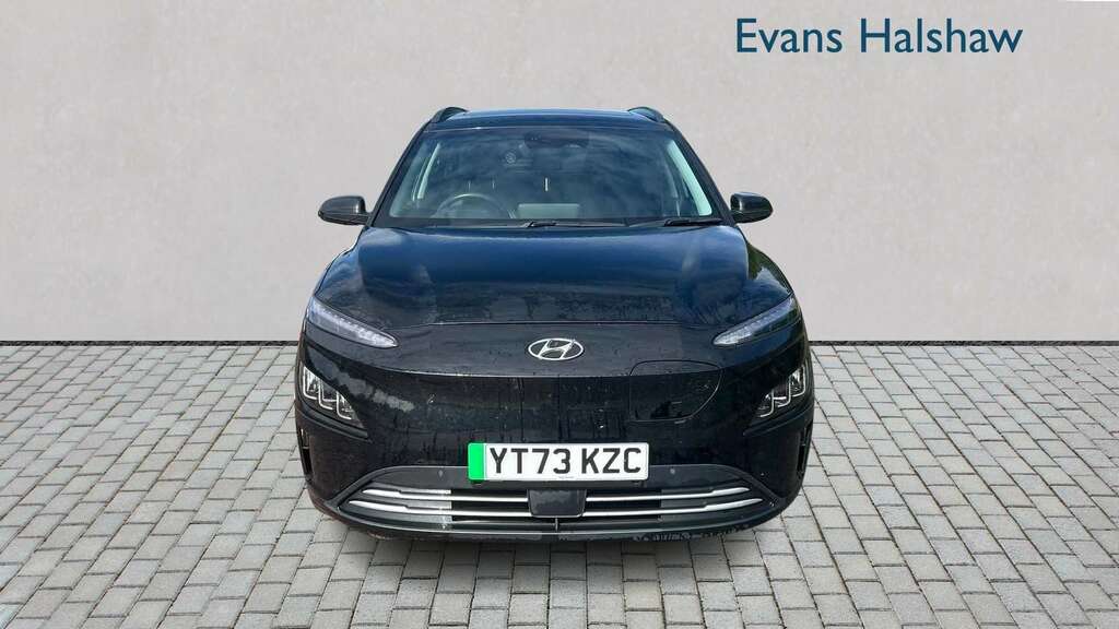 Hyundai Kona 150Kw Ultimate 64Kwh 2023 YT73KZC Black #4