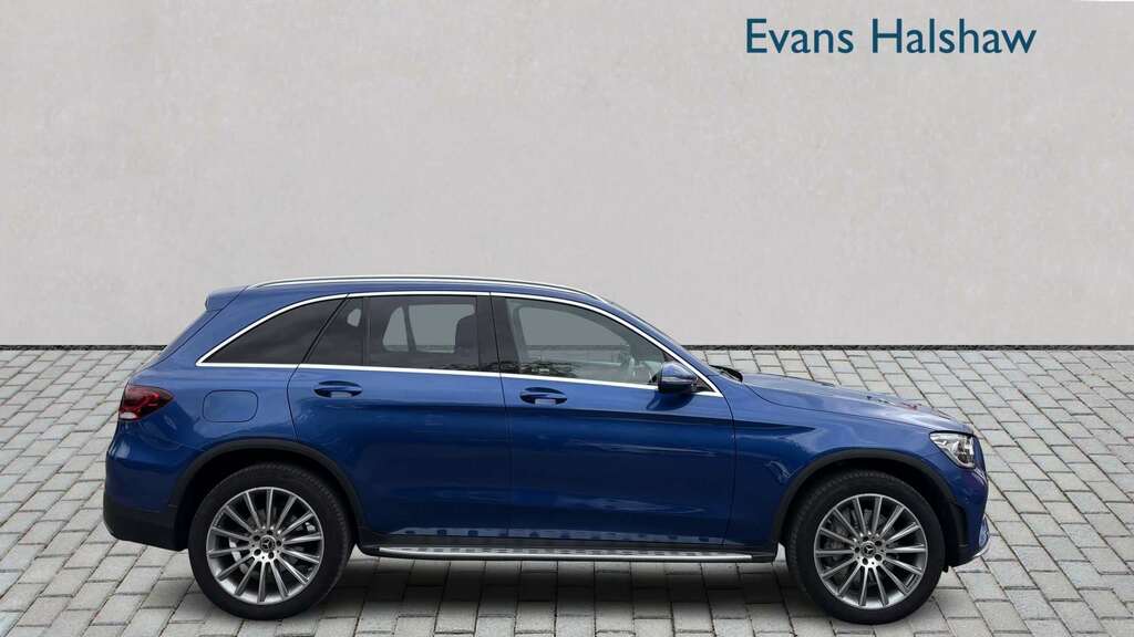 Mercedes-Benz GLC Class 300E 4Matic Amg Line Premium 9G-tronic 2022 SG22RUW Blue #3