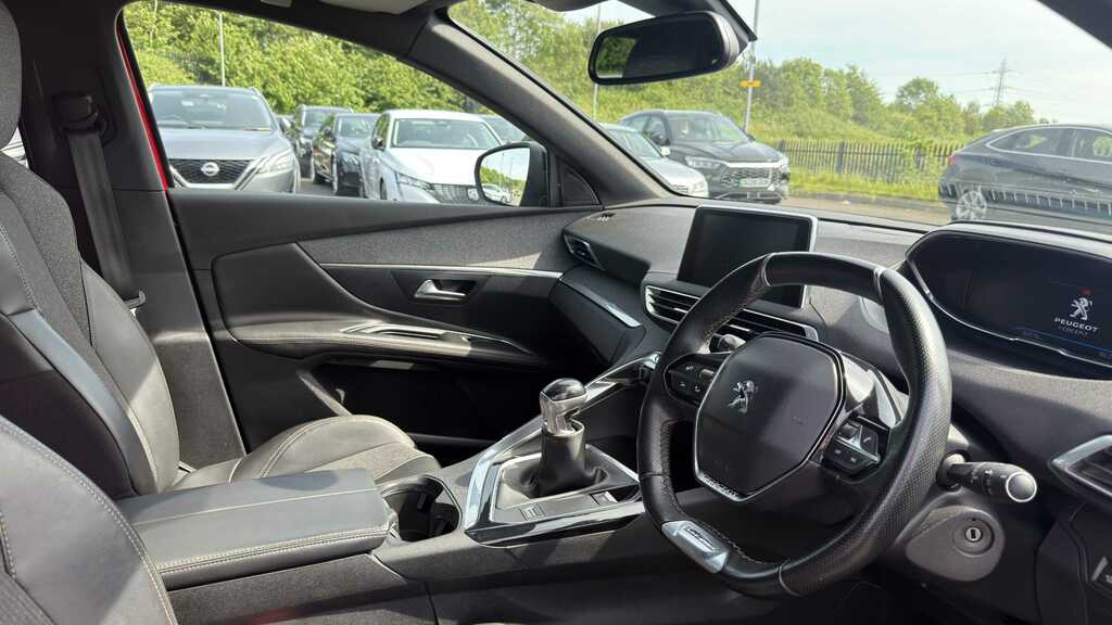 Peugeot 3008 1.2 Puretech Gt Line 2017 AO67FNS Red #2
