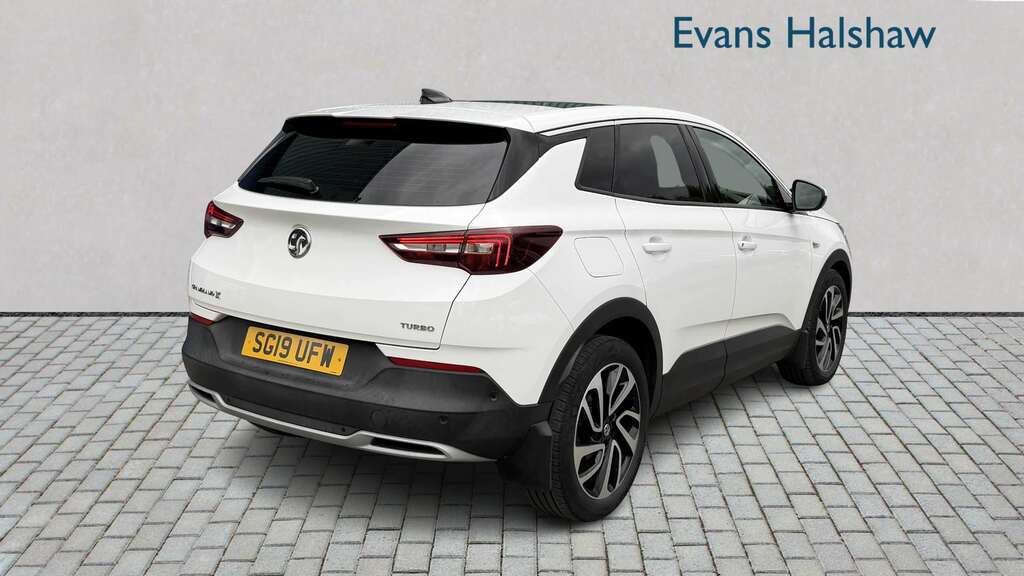 Vauxhall Grandland X 1.2 Turbo Elite Nav 2019 SG19UFW White #3
