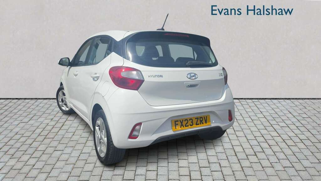 Hyundai I10 1.2 Mpi Se Connect 2023 FX23ZRV White #2
