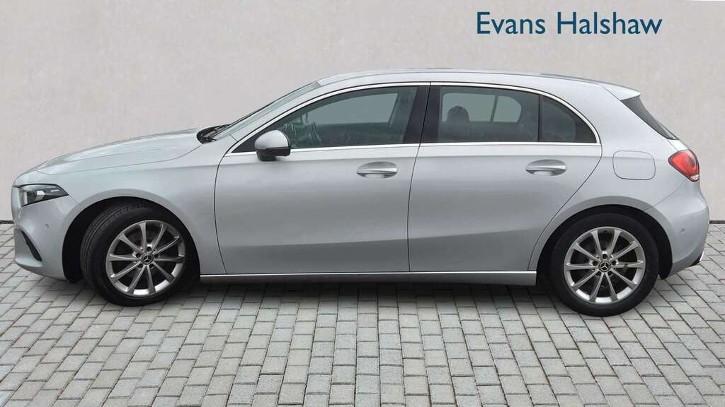 Mercedes-Benz A Class A200 Sport Executive 2018 KW68YSY Silver #3