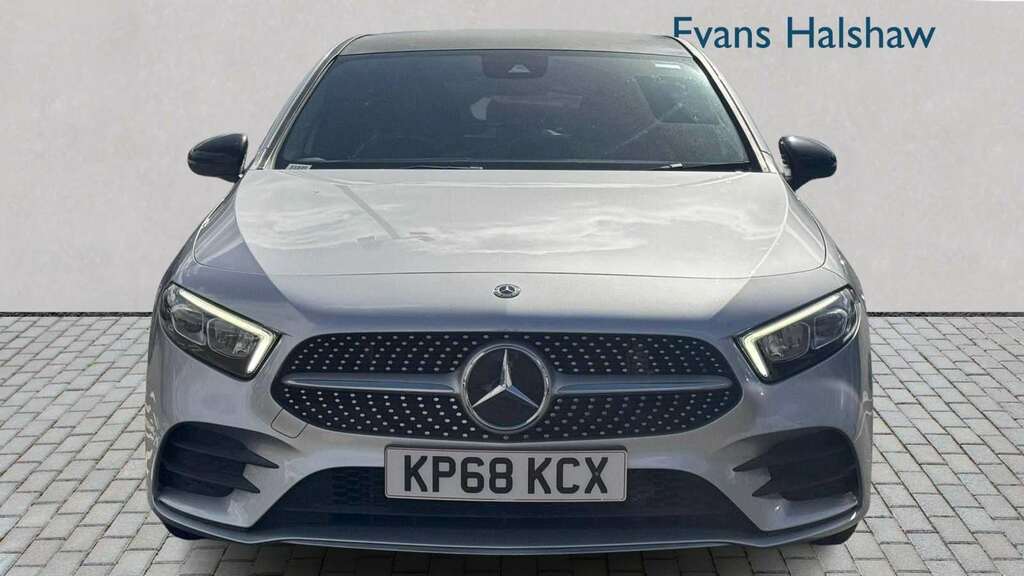 Mercedes-Benz A Class A250 Amg Line 2018 Silver #3