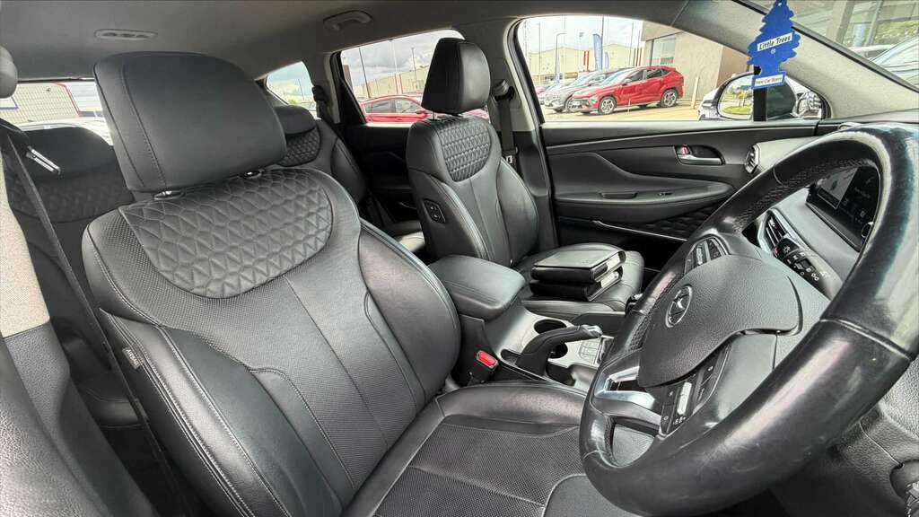 Hyundai Santa Fe 2.2 Crdi Premium 4Wd 2020 Black #2