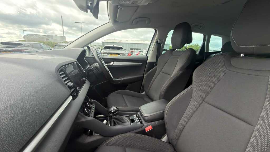 Skoda Karoq 1.5 Tsi Se Drive Dsg 2024 PJ24JZW Grey #5