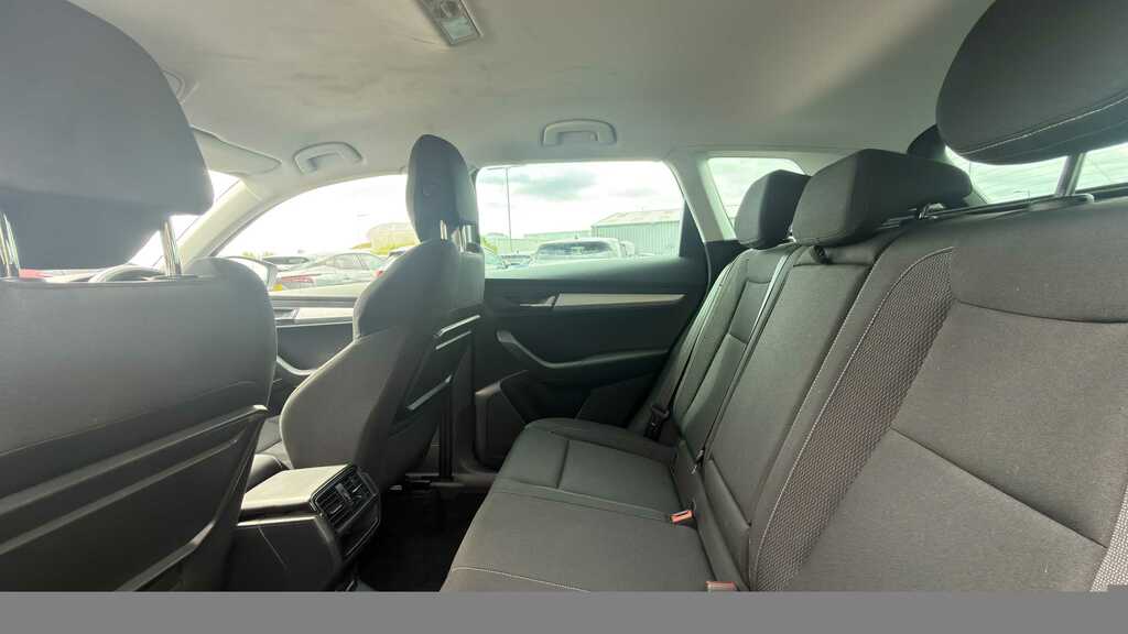 Skoda Karoq 1.5 Tsi Se Drive Dsg 2024 PJ24JZW Grey #6