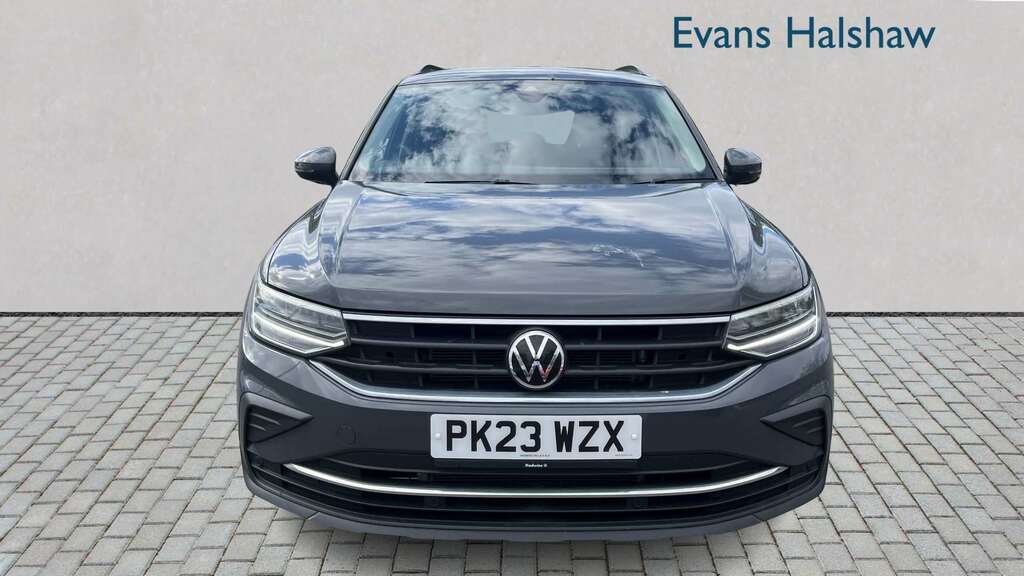 Volkswagen Tiguan 1.5 Tsi 150 Life Dsg 2023 Grey #4