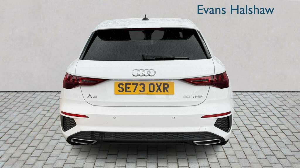 Audi A3 30 Tfsi S Line S Tronic 2023 SE73OXR White #3