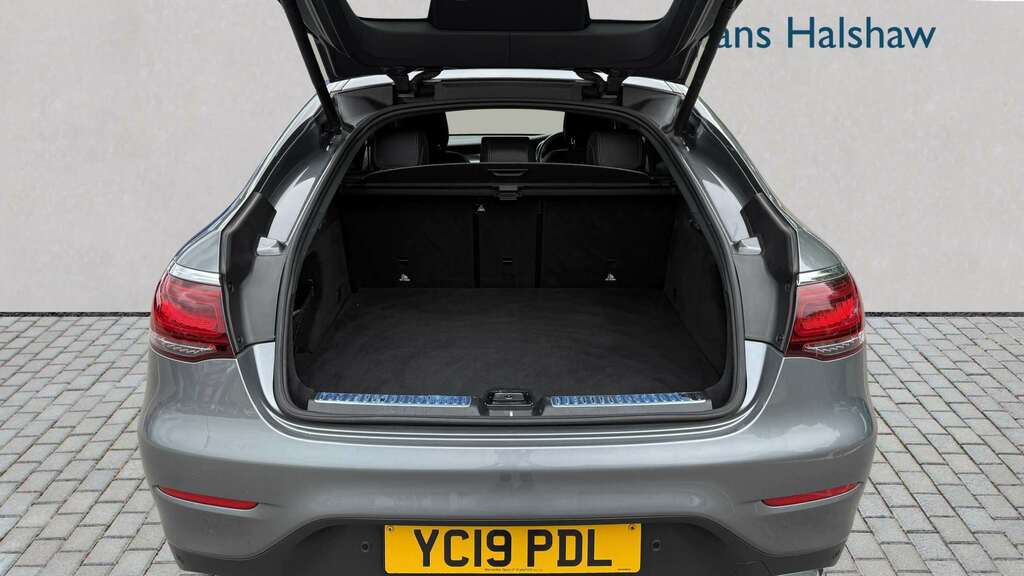 Mercedes-Benz GLC Class Glc 300D 4Matic Amg Line Premium 9G-tronic 201 YC19PDL Grey #2