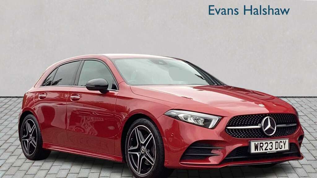 Mercedes-Benz A Class A200 Amg Line Premium 2023 Red