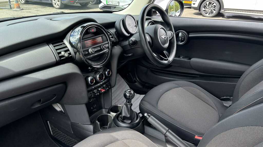 Mini Hatch 1.5 Cooper Pepper Pack 2016 GK16FYV Black #6