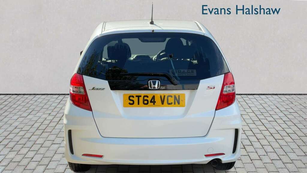 Honda Jazz 1.4 I-vtec Si 2014 White #4