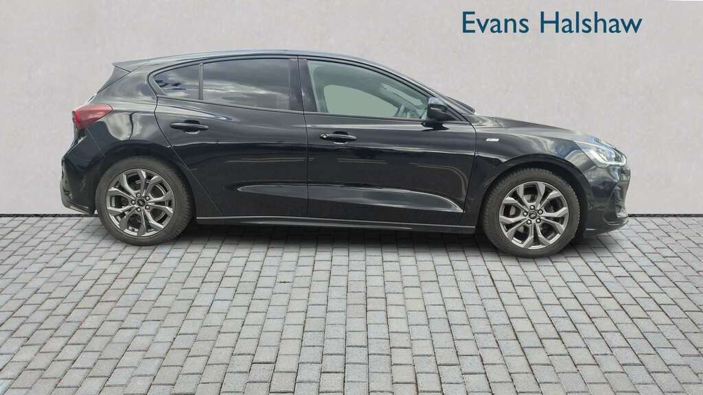 Ford Focus 1.0 Ecoboost St-line Style 2022 YN72LZE Black #4